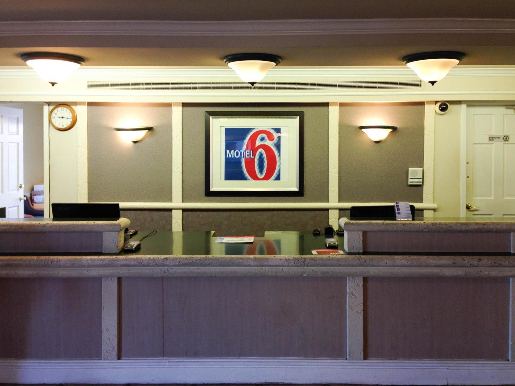 Motel 6-Monroe, La Kültér fotó