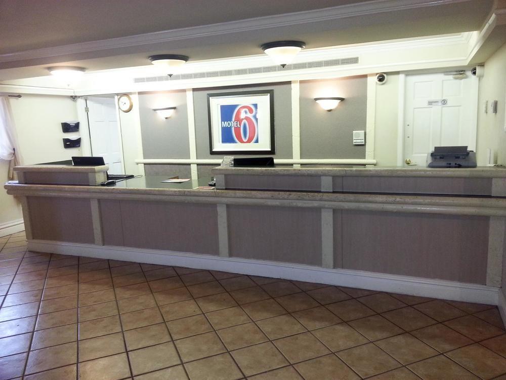 Motel 6-Monroe, La Kültér fotó